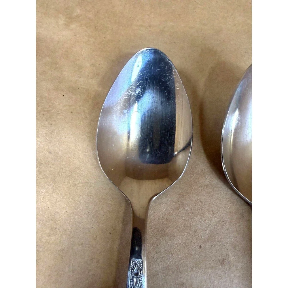 2 Vintage Rogers Co Stanley Roberts La Spana Tablespoons Soup Spoons 7 1/4